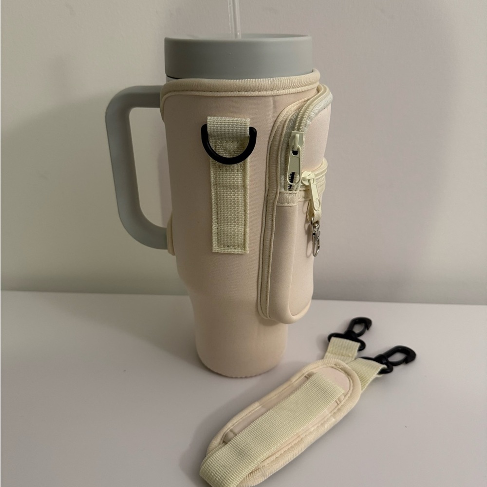 40oz Tumbler Carrier with Strap